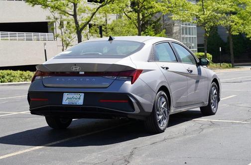 2025 Hyundai ELANTRA HEV Blue