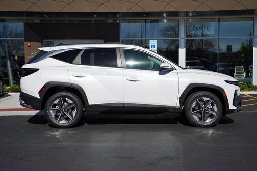 2025 Hyundai TUCSON SEL Convenience