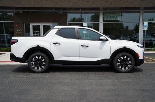 2025 Hyundai SANTA CRUZ SEL Activity