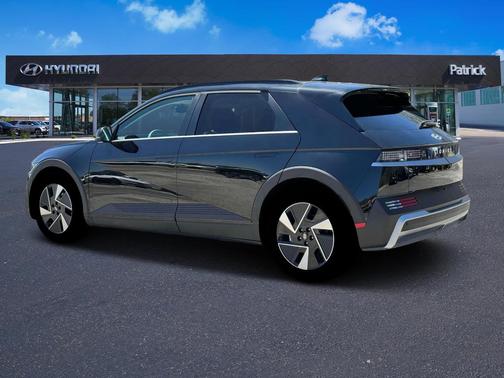 2025 Hyundai IONIQ 5 SEL