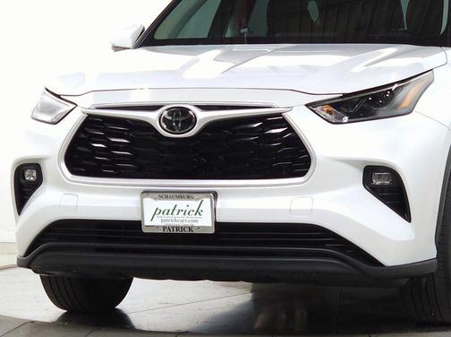 Wind Chill Pearl 2023 Toyota Highlander XLE