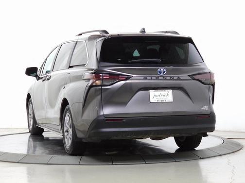 2023 Toyota Sienna XLE