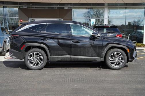 2025 Hyundai TUCSON Hybrid Limited