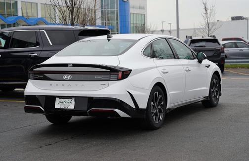 2025 Hyundai SONATA SEL