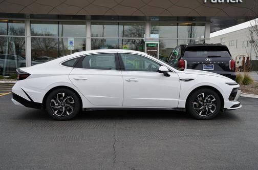 2025 Hyundai SONATA SEL