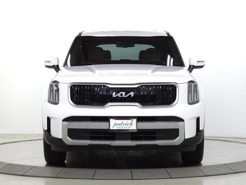 Glacial White Pearl 2024 Kia Telluride EX