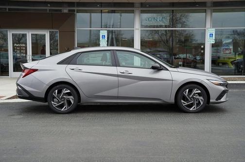 2025 Hyundai ELANTRA HEV SEL