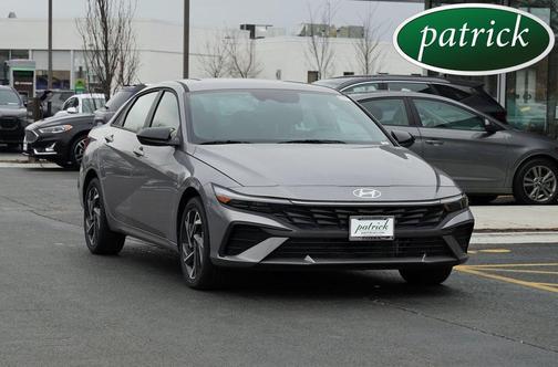 2025 Hyundai ELANTRA HEV SEL