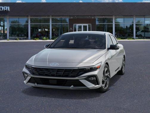 2025 Hyundai ELANTRA HEV SEL