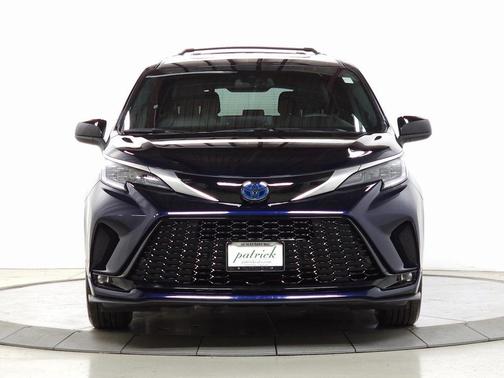 2024 Toyota Sienna XSE 7 Passenger