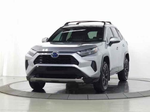 2024 Toyota RAV4 Hybrid SE