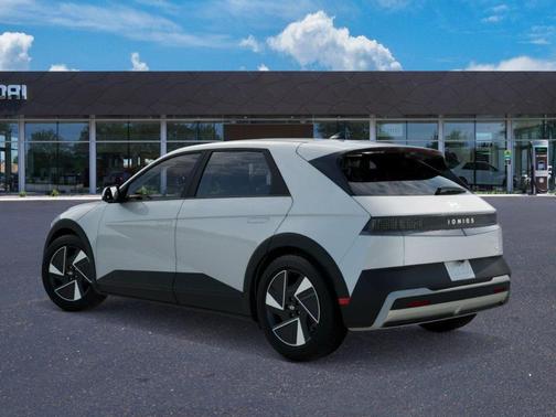 2026 Hyundai IONIQ 5 SEL