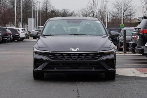 2025 Hyundai ELANTRA HEV Limited