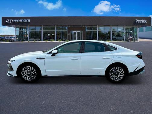 2025 Hyundai SONATA Hybrid Limited
