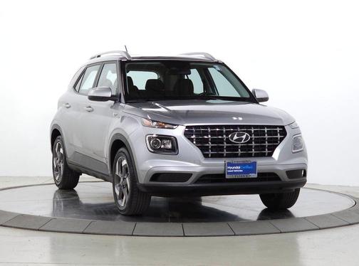 Shimmering Silver 2025 Hyundai VENUE SEL