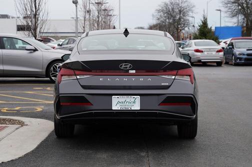 2025 Hyundai ELANTRA HEV Limited