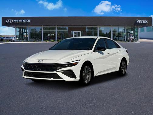 2025 Hyundai ELANTRA HEV SEL