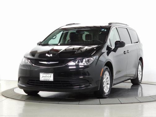 2020 Chrysler Voyager LXI