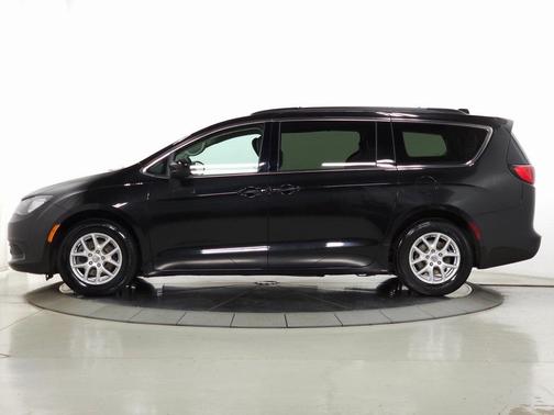 2020 Chrysler Voyager LXI