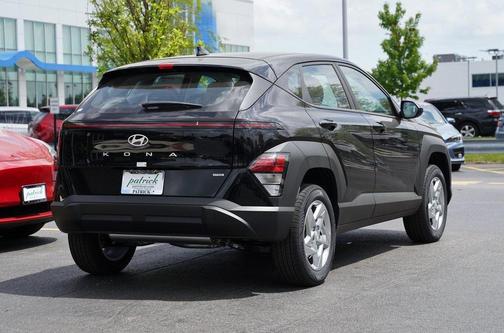 2025 Hyundai KONA SE