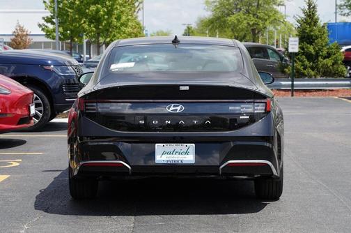 2025 Hyundai SONATA Hybrid SEL