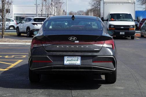 2025 Hyundai ELANTRA HEV Blue