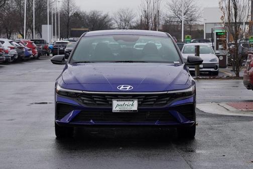 2025 Hyundai ELANTRA HEV SEL