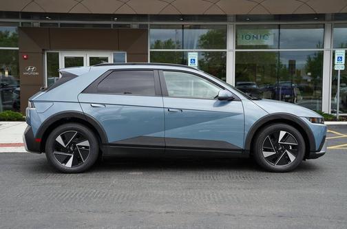 2025 Hyundai IONIQ 5 SEL