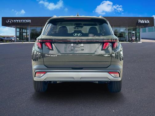 2025 Hyundai TUCSON SEL