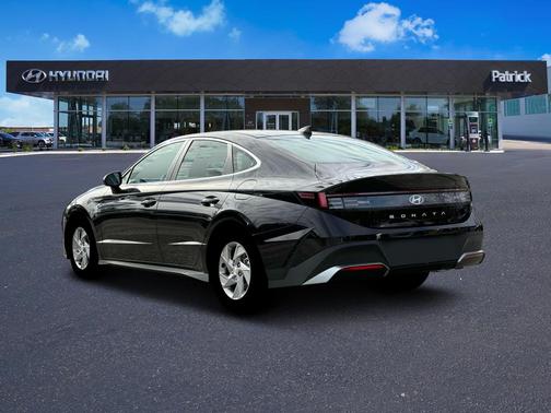 2025 Hyundai SONATA SE