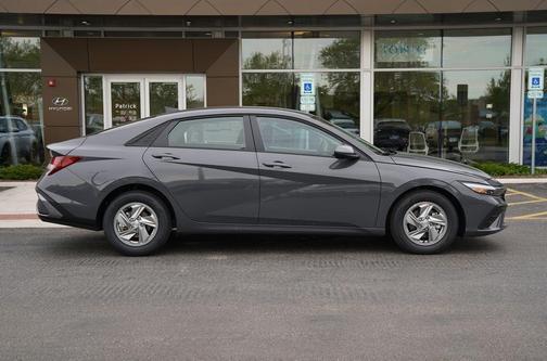 Gray 2026 Hyundai ELANTRA SE