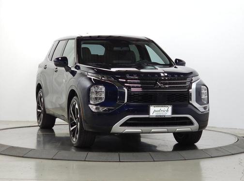 Cosmic Blue Metallic 2025 Mitsubishi Outlander PHEV SE