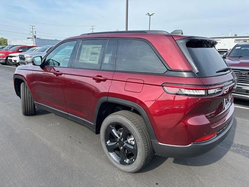 2024 Jeep Grand Cherokee Altitude