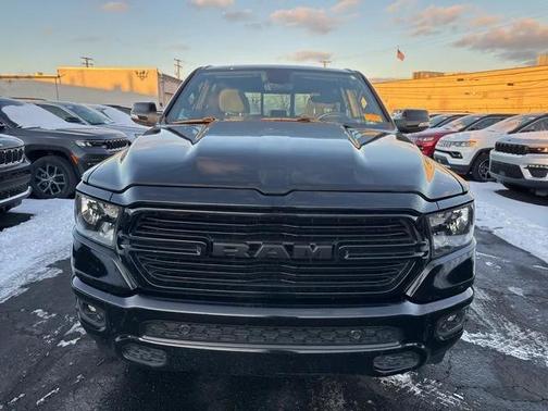 2019 RAM 1500 Big Horn/Lone Star Crew Cab 4x4 57' Box