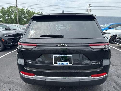 2025 Jeep Grand Cherokee Laredo