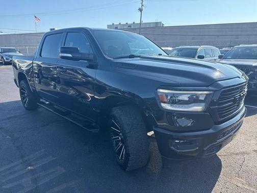 2020 RAM 1500 Big Horn Crew Cab 4x4 57' Box