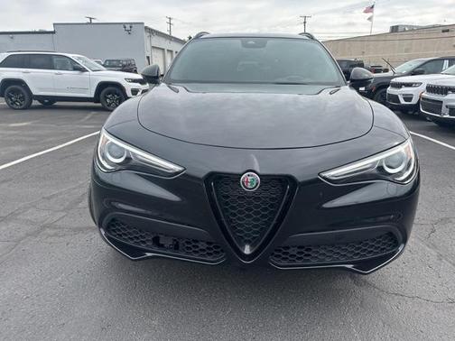 2022 Alfa Romeo Stelvio Ti