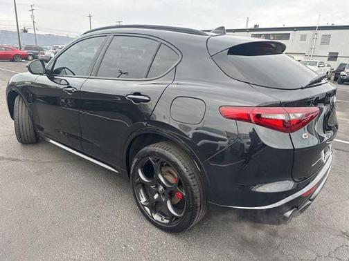 2022 Alfa Romeo Stelvio Ti