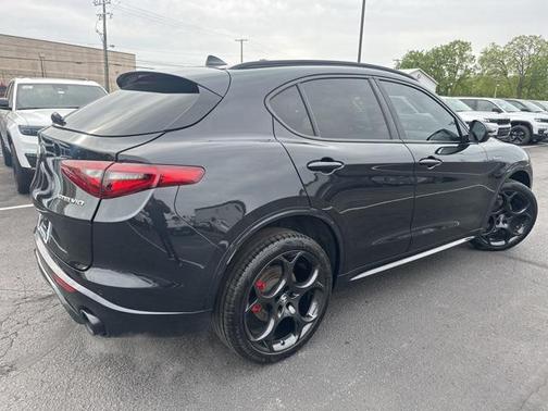 2022 Alfa Romeo Stelvio Ti