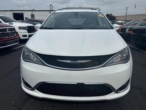 2020 Chrysler Pacifica Touring L Plus