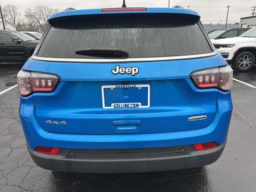 2022 Jeep Compass Latitude Lux