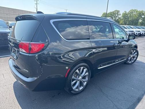 2020 Chrysler Pacifica Limited