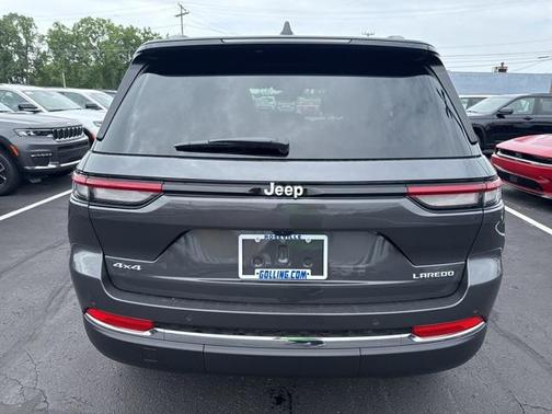 2025 Jeep Grand Cherokee Laredo