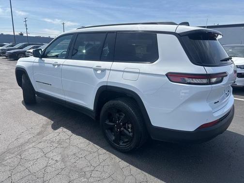 2023 Jeep Grand Cherokee L Altitude