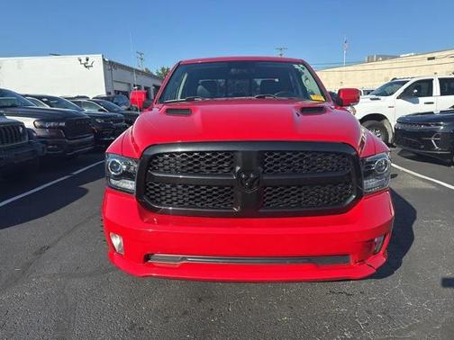 2017 RAM 1500 Night Crew Cab 4x4 57' Box