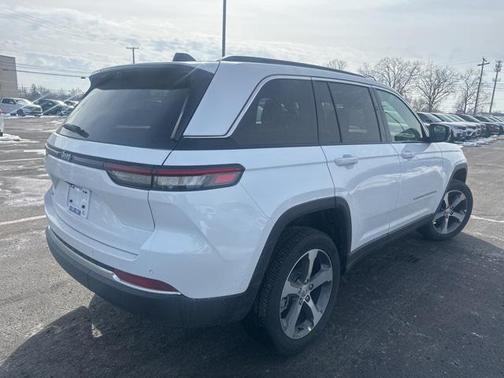 2025 Jeep Grand Cherokee 4xe Base
