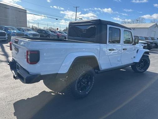 2025 Jeep Gladiator Willys