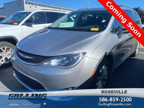 2017 Chrysler Pacifica Touring-L