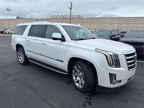 2017 Cadillac Escalade ESV Luxury