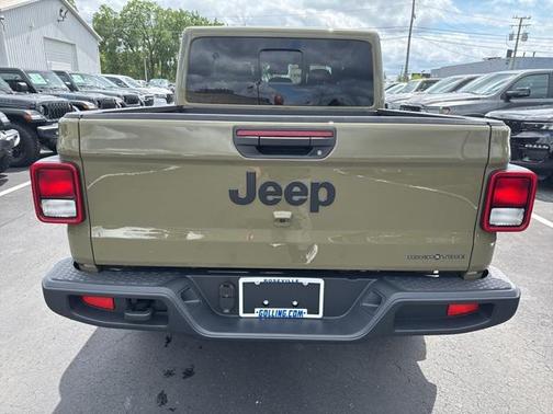 2025 Jeep Gladiator High Tide